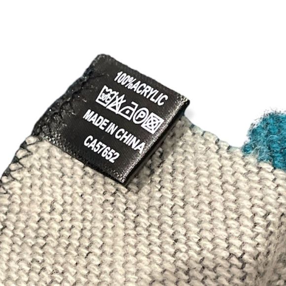 Cherrie Bliss oversized shawl - Picture 5 of 5